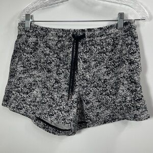 Athleta Farallon Shorts black and white size medium